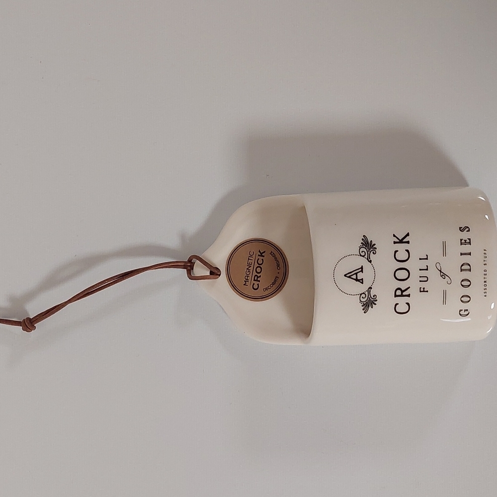 Demdaco Magnetic Ceramic Crock Decorative Holder